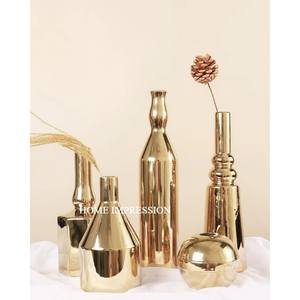 Fournisseur en gros de vases à fleurs de décoration de table pour la maison vases à fleurs décoratifs de table faits à la main de différentes conceptions à vendre - Product Image 6