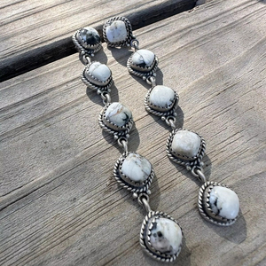 Pendientes de gota de piedras preciosas florales románticos hechos a mano de plata de ley con rosa roja Dahlia algodón caramelo turquesa para bodas - Product Image 1