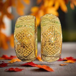 OEM Custom Made <b>Bangles</b> <b>Set</b> with 22K Gold Plated Modern Style <b>Bangles</b> <b>Set</b> for Women Wear Jewelry by Exporters - Product Image 1
