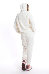 เสื้อฮู้ดดี้เท็ดดี้ฟลีซ ปักลายสวยงาม ทรงเข้ารูป ผ้าโพลีเอสเตอร์ 100% แบบสวมหัว ใส่ได้ทั้งชายและหญิง ทรงโอเวอร์ไซส์ สำหรับฤดูหนาวและฤดูใบไม้ร่วง - Product Image 2