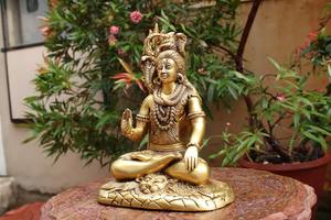 Fournisseur indien fait à la main en laiton de finition antique Shiva Murti utilisé pour Mandir et la maison Pooja disponible chez Wholesale Supply - Product Image 2