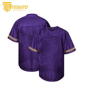 Vêtements de sport imprimés partout Chemises de football classiques vintage Maillot de football personnalisé T-shirt de football à col en V pour hommes - Product Image 1