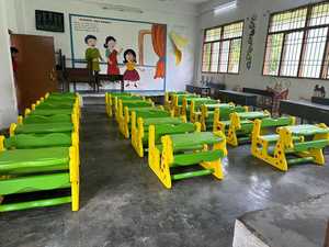 High Quality Giraffe-Shaped Plastic School <b>Chairs</b> Durable for Outdoor <b>Bedroom</b> & Living Room Use - Product Image 4