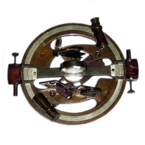 Nueva brújula portátil de viaje para senderismo a la venta Reloj clásico de bolsillo de latón estilo brújula luminosa artesanía india aspecto Vintage - Product Image 4