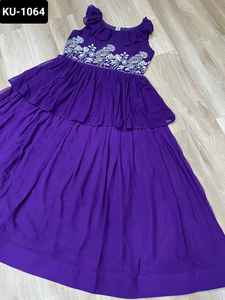 Las mujeres de nueva moda usan vestidos de fiesta y Festival de anarkali de lujo con hermoso trabajo de bordado de cuentas y patrón de lujo - Product Image 2