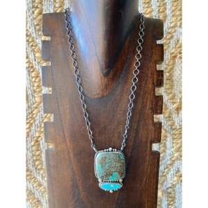 Collier multi-brins en turquoise et argent sterling de style classique Sheila Becenti, cadeau pour toutes les occasions - Product Image 2