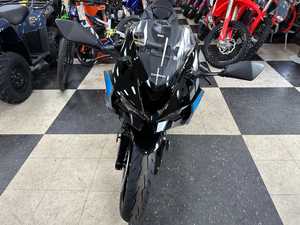 Motocicleta Deportiva Kawasaki Ninja ZX-6R 2025, Personalizable, Herramientas de Ensamblaje Industriales OEM, Garantía de 5 Años, Origen Estadounidense - Product Image 5