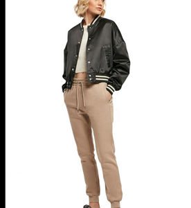 Veste universitaire en gros, nouvelle arrivée, tendance, vestes universitaires personnalisées pour femmes, col montant, design brodé, service OEM - Product Image 4