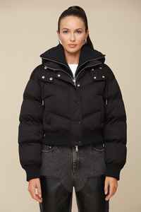 Chaqueta de mujer de calidad premium Chaqueta de mezclilla con capucha Manga larga Cremallera completa Nuevo diseño Venta al por mayor Chaqueta acolchada de burbujas - Product Image 3