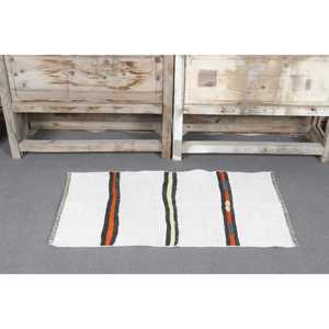 Tapis Kilim vintage 1,7x3,1 pi (51x94 cm), tapis turc blanc à imprimé animalier - Product Image 2