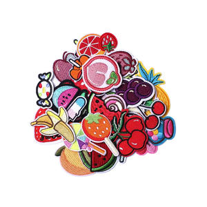 Fer à broder avec logo personnalisé fabriqué en usine sur patchs pour vêtement Fer à repasser de transfert de chaleur de qualité supérieure sur patch de broderie - Product Image 3