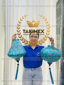 โคมไฟทรงกลมทำจากผ้าไหมสีสันสดใสขนาด12นิ้วสำหรับตกแต่งวันคริสต์มาสและวันเกิด - Product Image 6