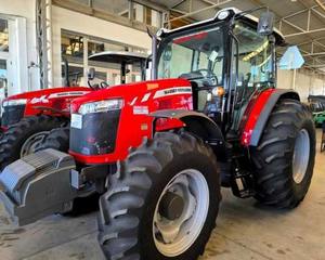 Tractor agrícola Massey Ferguson usado 4X4 Tractores con tracción en las 4 ruedas disponibles - Product Image 2