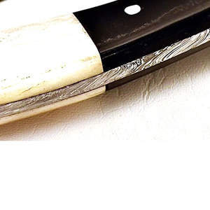 Cuchillo Ulu Hecho a Mano con Hoja de Acero de Damasco, Resistente para Cortes Pesados, Picado Rápido, Estilo Industrial para Diestros, Apto para Lavavajillas - Product Image 6