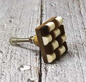 Trois Tons Or Designs Bois Résine Boutons De Porte Vintage Top vente Boutons En Marbre Avec Taille De Forme De Couleur Personnalisée Fabriqué En Inde Article - Product Image 3