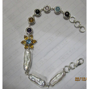 สร้อยข้อมือเงินแท้ 925 ประดับพลอยหลากสีสำหรับผู้หญิงจาก Shah Gems ดีไซน์สวยเก๋ตามธรรมชาติ - Product Image 1