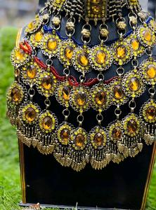 ชุดเครื่องประดับสร้อยคอแบบเบาสบาย ระบายอากาศได้ดี สำหรับงานแต่งงาน ชุดเครื่องประดับปักเต็มคอ ประดิษฐ์ด้วยวัสดุคุณภาพสูง - Product Image 3