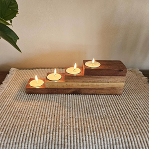 Bougeoir en bois à six colonnes, idéal pour la décoration intérieure, centre de table et éclairage festif, fabriqué à la main en Inde - Product Image 1