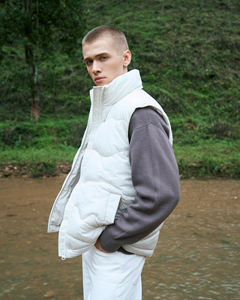 Chaleco Acolchado con Cuello Redondo 100% Poliéster para Hombre, con Bolsillos, Transpirable, Informal, Sólido, para Invierno, Ajuste Personalizado, Vietnam - Product Image 2