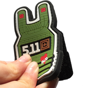 Fornitore diretto su misura 3D PVC distintivo in gomma morbida Patch navali zaino in PVC cappello toppa autoadesiva - Product Image 1