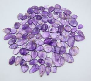 Cabochon en améthyste de haute qualité, pierre de cristal lisse, gemme naturelle, formes variées, taille libre, améthyste de couleur claire - Product Image 3