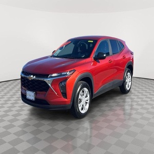 SUV Crossover TRAX LS Rojo 2024 Usado en Excelentes Condiciones, Tracción Delantera, Transmisión Automática, Motor 1.2L, 6 Velocidades, 137 HP, Listo para Enviar - Product Image 1