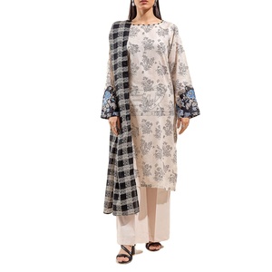 Traje de Diseñador de la Colección de Invierno, Traje Salwar Pakistaní de Lujo, Salwar Kameez Pakistaní de Algodón Premium - Product Image 1