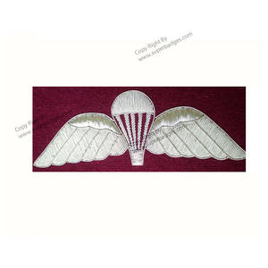 Insignes brodés à la main emblèmes insignes de blazer rangs personnalisés insignes de broderie à la main en fil de fer - Product Image 2