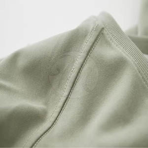 Camiseta de hombre con logo personalizado, mejor precio, camiseta de hombre con color personalizado, hecha en Pakistán - Product Image 4