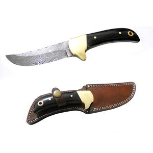 Cuchillo de caza hecho a mano de hoja fija multifuncional de acero de Damasco con mango de madera OEM personalizable - Product Image 5