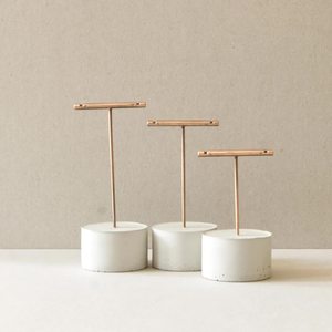 Soporte de exhibición de joyería de Metal de diseño de lujo 2025 organizador de mesa de joyería artificial y dorada - Product Image 6