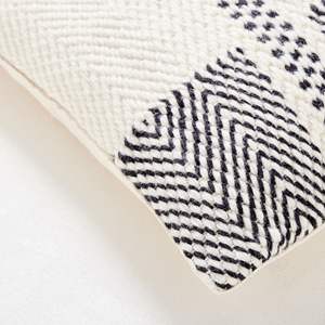 Housses de coussin en laine tissées à la main de style européen élégant housses de coussin en laine texturée frange pour maison hôtel pour chambre salon - Product Image 3