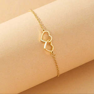 สร้อยข้อมือฮอลล์มาร์ค ไฟน์ ชาร์ม เงินแท้ รูปหัวใจคู่รัก ชุบทอง - Product Image 2