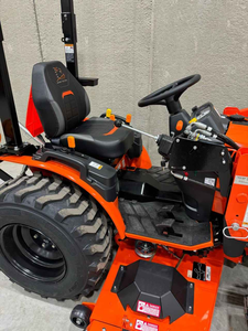 Tractor Compacto Bad Boy BBH 105 de 25 HP, 2026, con Cargador Frontal y Plataforma de Corte de 60 Pulgadas – Nuevo - Product Image 4