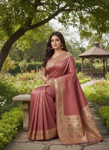 Sari en soie Banarasi vert olive élégant avec bordure traditionnelle en zari - Product Image 4