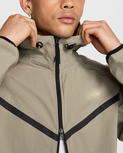 Veste coupe-vent respirante à imprimé personnalisé pour unisexe à manches longues avec fermeture à glissière conception légère évacuation de l'humidité pour la course à pied décontractée - Product Image 1