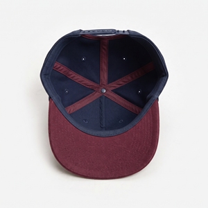 Casquette Snapback 5 Panneaux Unie Brodé Bleu Marine Rouge Unisexe Décontractée Baseball Réglable Vente en Gros Logo Personnalisé Haute Qualité OEM ODM - Product Image 5