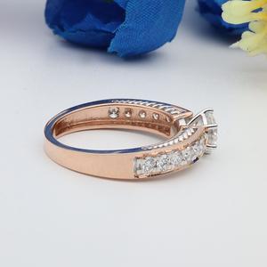 Bague de fiançailles pavé conique en diamant cultivé en laboratoire classique bague de mariage en diamant cultivé en laboratoire pour sa bague d'anniversaire pour les femmes - Product Image 3