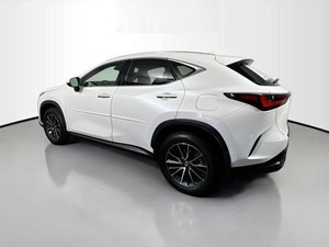 SUV Premium NX 250 2025 Usado de Buena Calidad, 8 Velocidades, Tracción Delantera - Product Image 2
