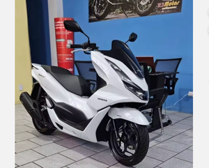 VENTES FLASH - T-MAX 560 Original 2023 Assemblé, Prêt à être Expédié - Product Image 1