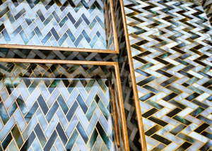 Bandeja de servicio de esmalte de madera de resina de hueso hecha a mano moderna tallada a mano con motivos tradicionales y pulida a mano para Una estética refinada - Product Image 5