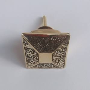 Poignée de quincaillerie en laiton de haute qualité boutons de conception personnalisée faits à la main pour poignée de boutons de tiroir et de placard - Product Image 4