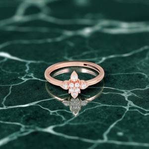 Juego de puntas de diamante de corte redondo de 0,11 quilates, anillo Floral elegante, chapado en platino a la moda, hecho en platino, Unisex - Product Image 2