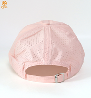 Casquette de golf avec trous découpés au laser, logo brodé 3D, respirante, en tissu éponge, protection solaire, réglable, pour hommes et femmes, fabriquée au Vietnam