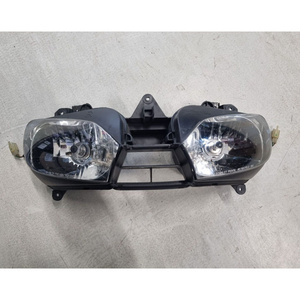 Faro Anteriore Usato per Yamaha R6 99-02 Condizione Usato-5EB843102100 - Product Image 1