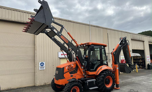 Chargeuse-pelleteuse Godzilla Site Wizard 8,2 tonnes, profondeur de creusement de 5,5 m |   Chargeuse-pelleteuse de 8,2 tonnes, 114 CV, 4 roues motrices, pour travaux d'excavation et de construction agricole - Product Image 4