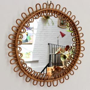 Vente en gros de miroir en rotin au prix d'usine Tenture murale pour la décoration intérieure Miroir en rotin naturel Design par KING CRAFT VIET - Product Image 4