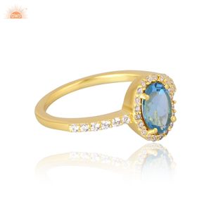 Anillo de Compromiso Elegante con Topacio Azul Natural y Circonita Cúbica, Chapado en Oro de 14k, Fabricante de Joyería - Product Image 2