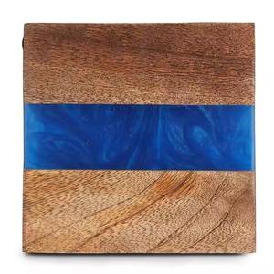 Set de sous-verres époxy Artisan Grain de bois naturel avec une torsion moderne Parfait pour les cadeaux - Product Image 2