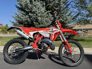 Nueva Motocicleta Todoterreno <span class=keywords><strong>BETA</strong></span> <span class=keywords><strong>125</strong></span> RR 2025 de 2 Tiempos y <span class=keywords><strong>125</strong></span> cc - Product Image 4